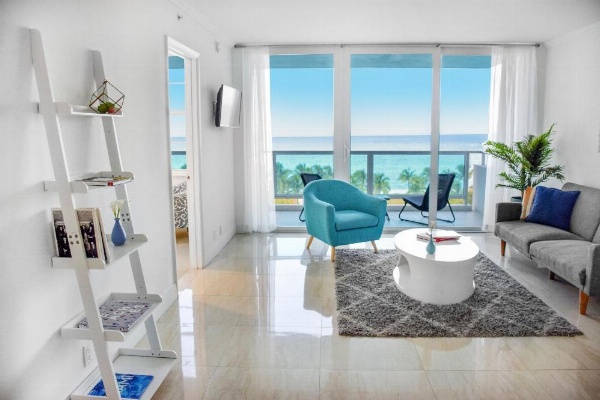 Seacoast Suites on Miami Beach image 17